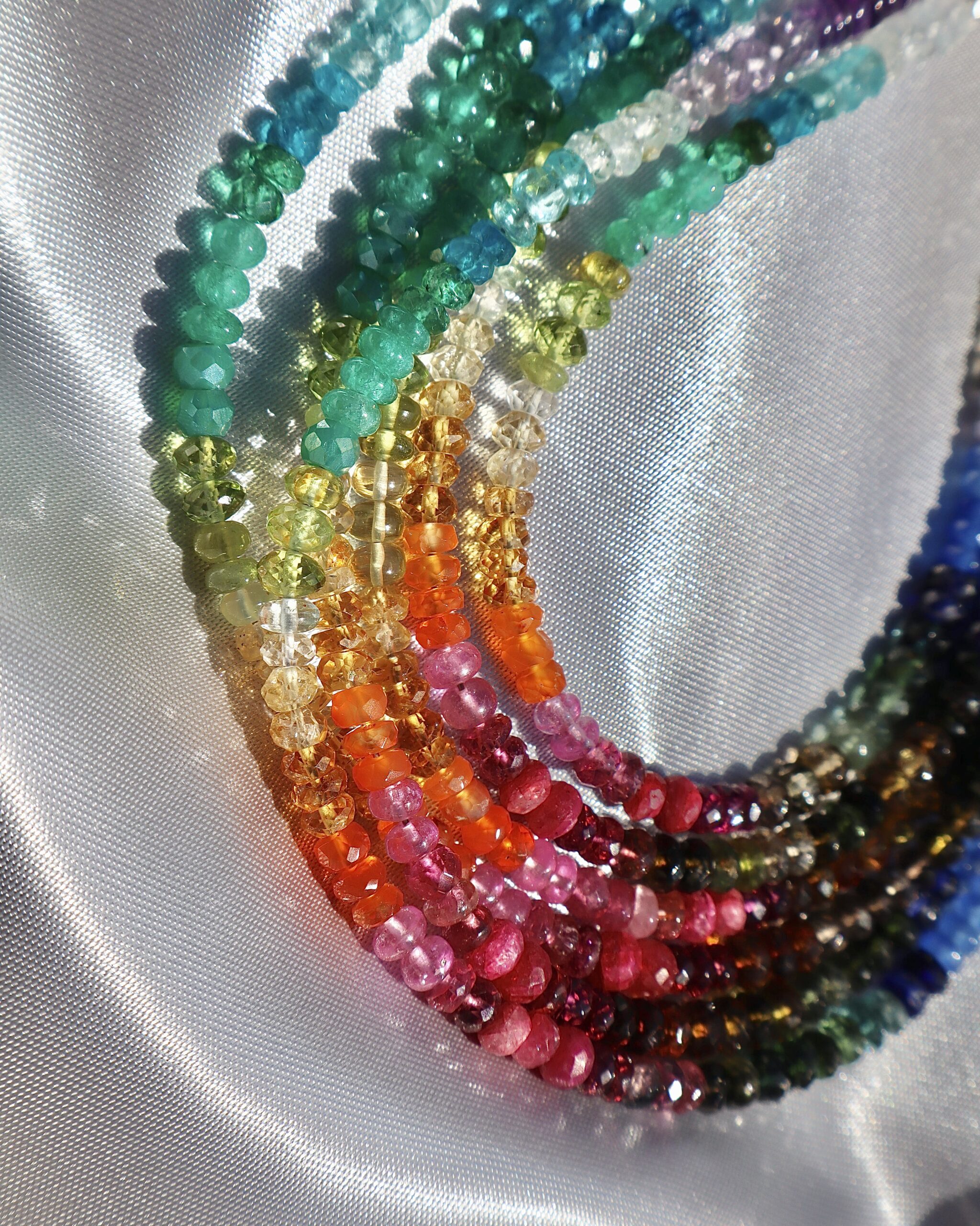 Girocollo arcobaleno con pietre preziose - immagine 21