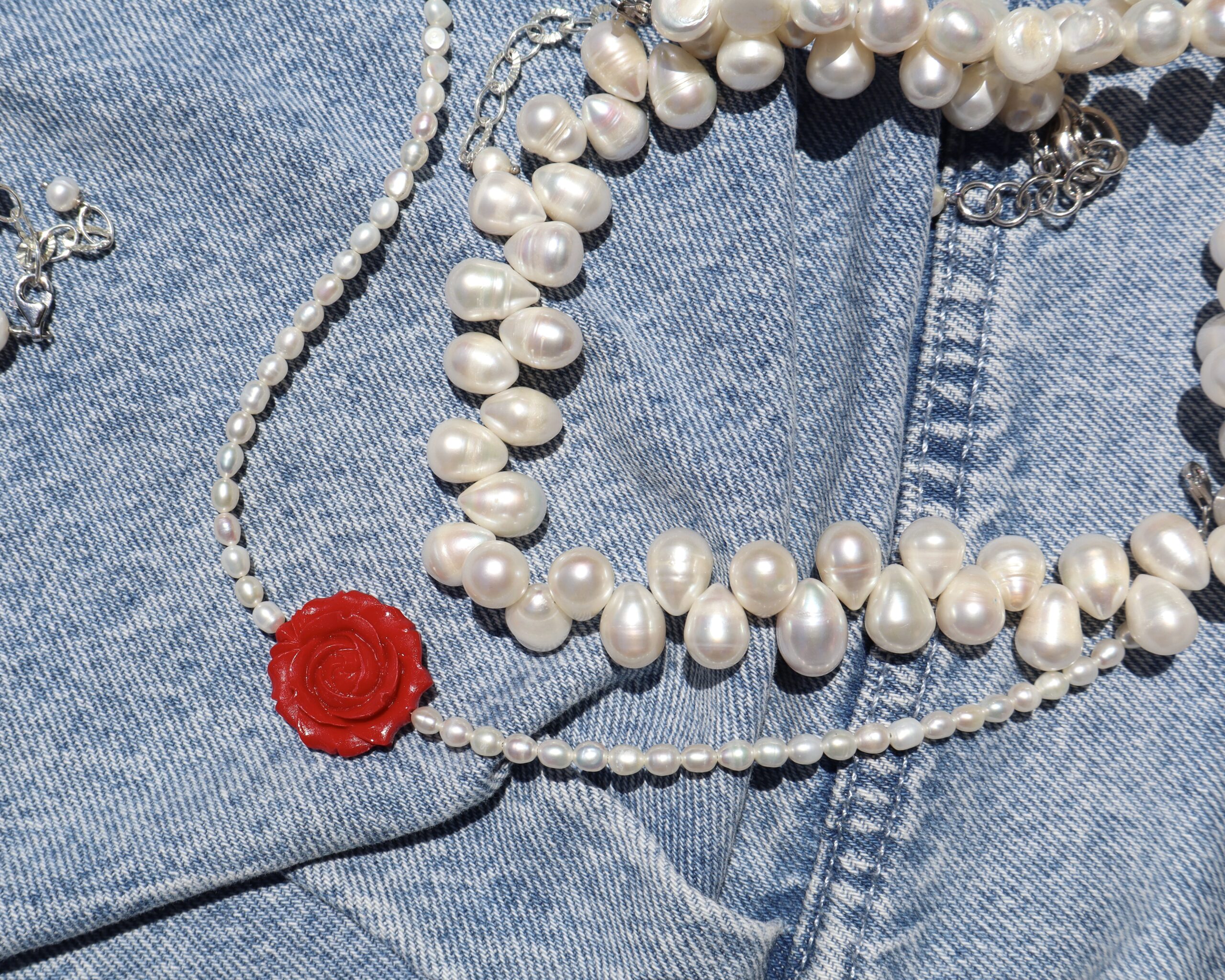 Collier con perle a goccia alternate - immagine 4