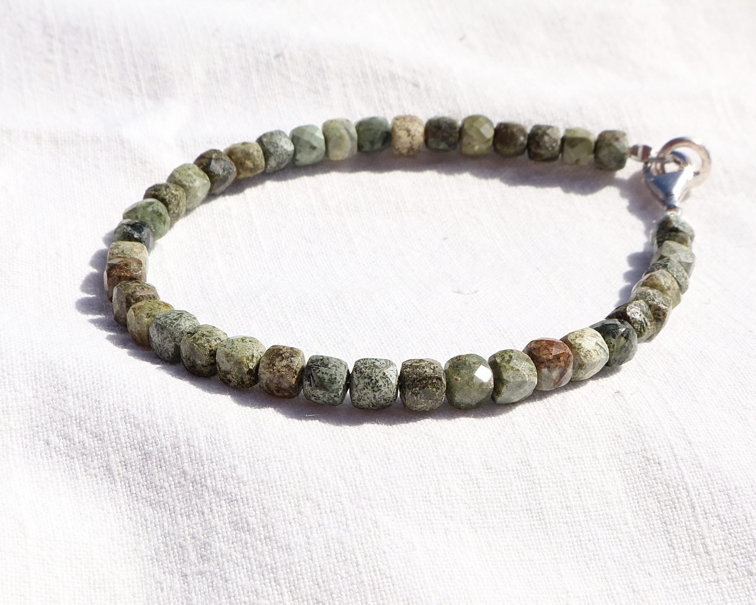Bracciale in Diaspro con Epidoto - immagine 3