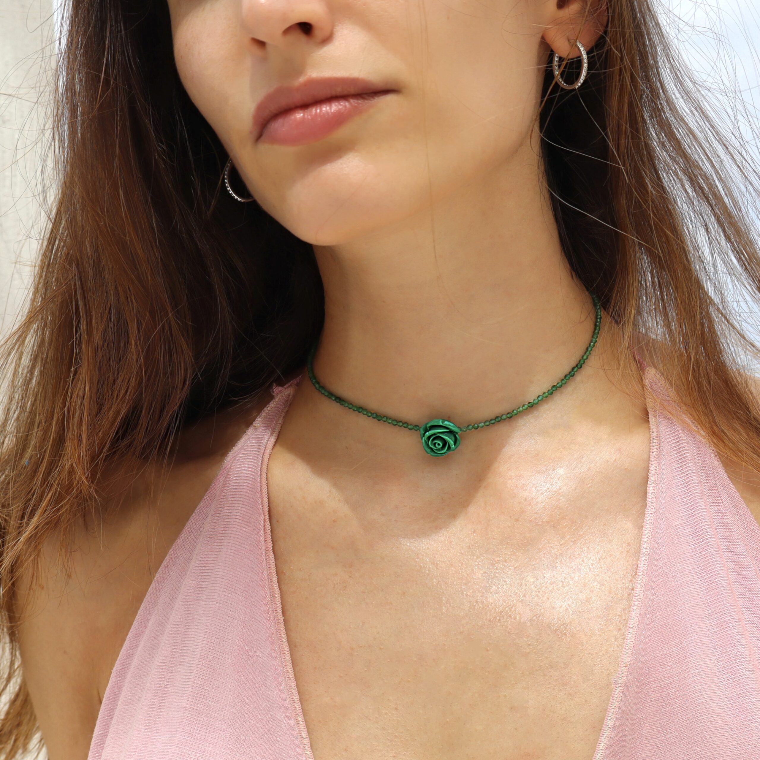 Girocollo in agata con mini rosa verde - immagine 2