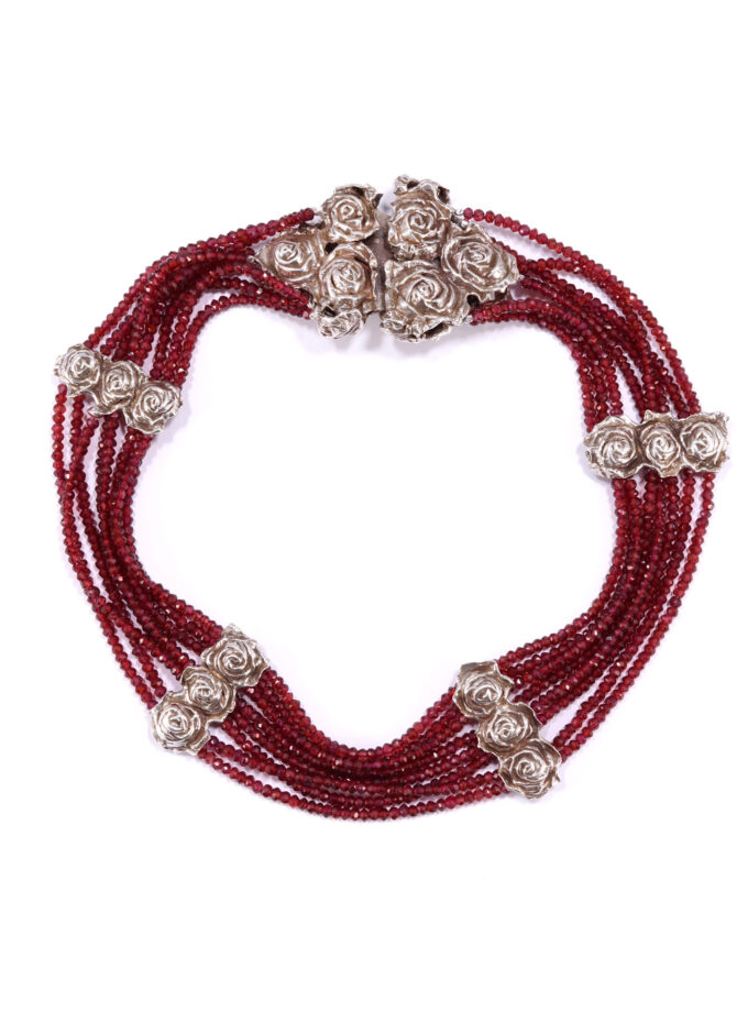 Girocollo multi-filo con Granato Almandino