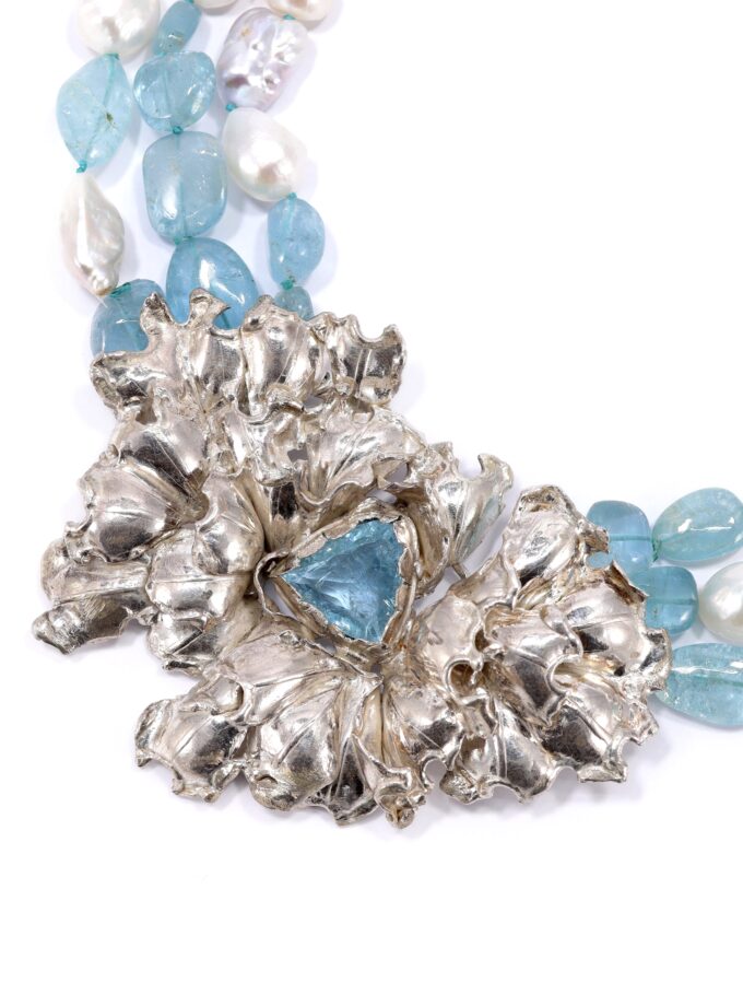 Collana in Acquamarina, Argento Scultoreo e Perle