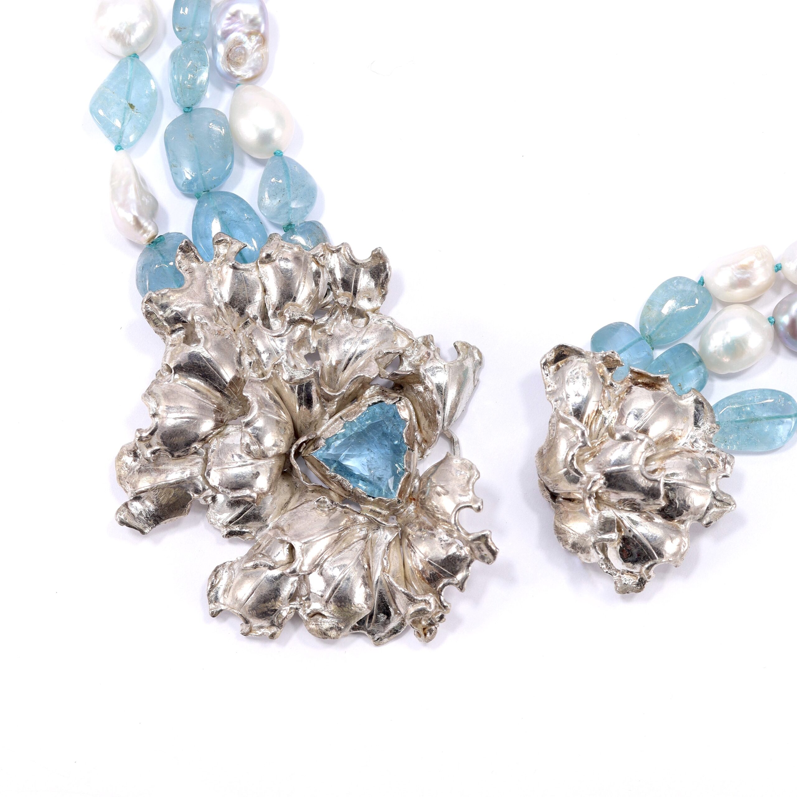 Collana in Acquamarina, Argento Scultoreo e Perle - immagine 10