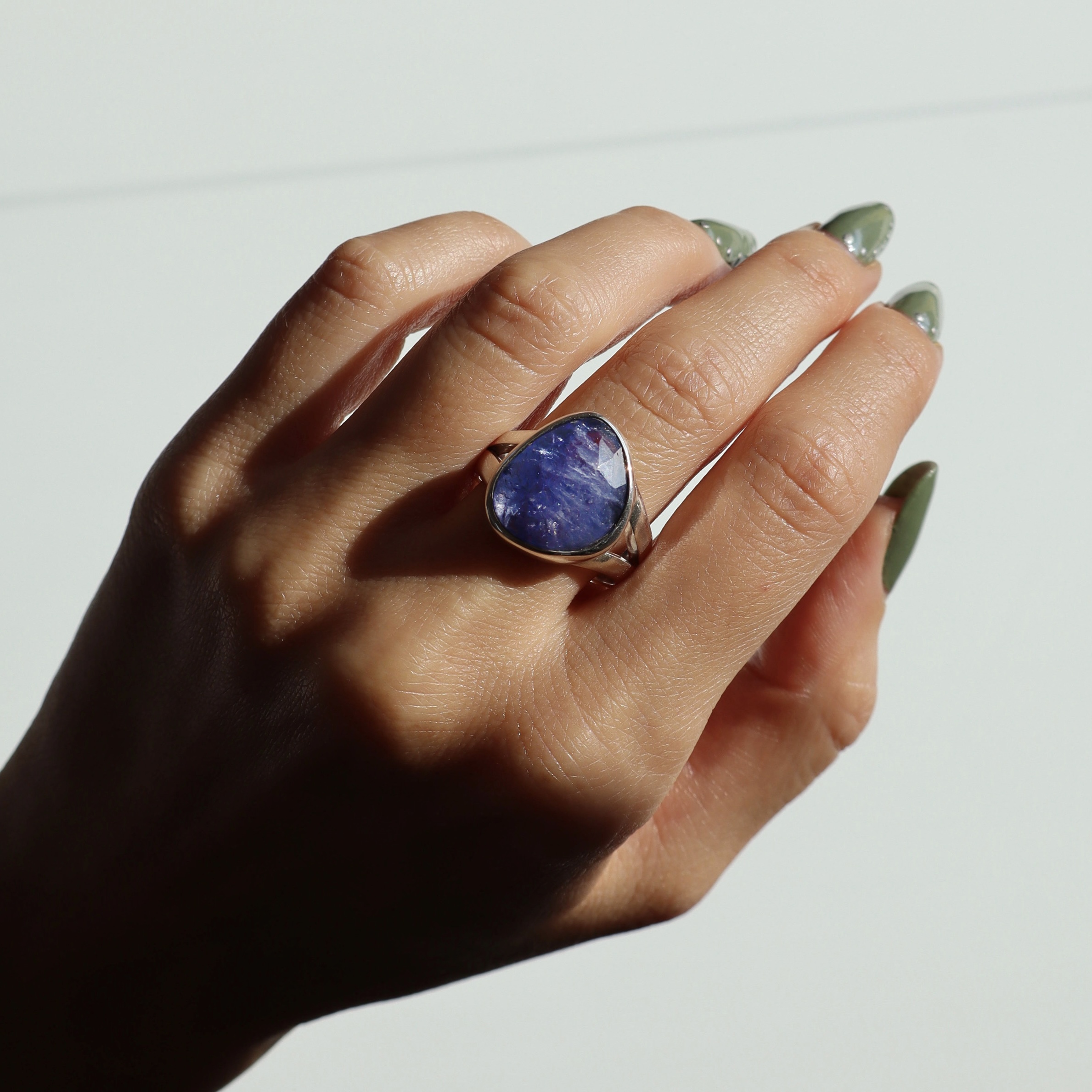 Anello in Tanzanite - immagine 2